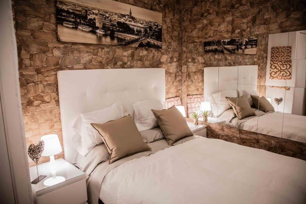 Apartament Imperial Center Seville New Management Since April 外观 照片